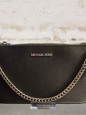 MICHAEL KORS Jet Set Medium Saffiano Leather Black Crossbody Bag NWOT
